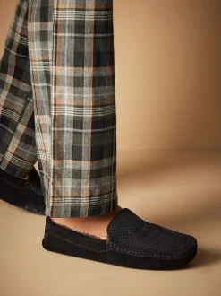 Noir - Chaussons mocassins en daim doublés de fausse fourrure