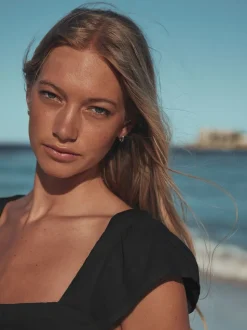 Noir - Haut boutonné à manches évasées avec lin