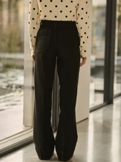 Noir - Jean ample à poches plaquées