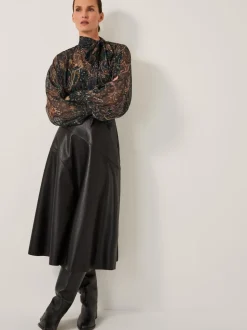 Noir - Jupe mi-longue Monsoon Marnie en similicuir