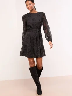 Noir - Lipsy robe courte manches longues en dentelle 3D