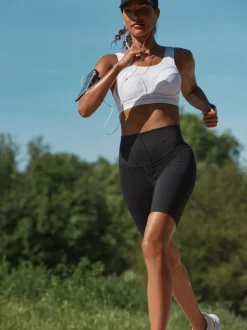 Noir - Short Sports Dry Tech Tummy Control