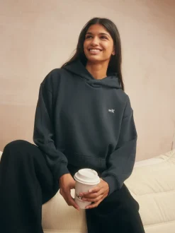 Noir - soi-même. Capuche