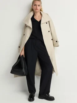 Noir - T-shirt à col en V avec manches à bonnet