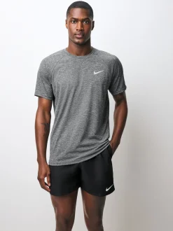 Noir - T-shirt Nike Hydroguard Rash à manches courtes