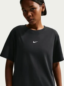 Noir - T-shirt surdimensionné Nike Vêtements de sport indispensable