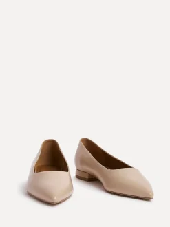 Nude - Chaussures plates Linzi Coupe large Compete à bout pointu