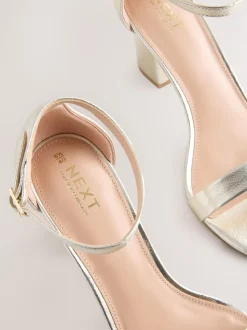 Or - Sandales à talons carrés