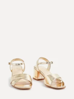Or - Sandales à talons larges Linzi Vivian avec bandoulière avant croisée