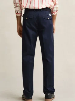 Pantalon chino GANT décontracté en sergé plissé
