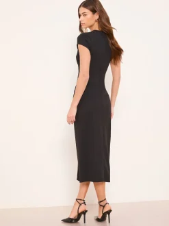 Robe mi-longue Lipsy bodycon à manches bonnets boutonnée à travers la ceinture