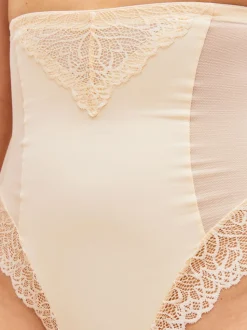 Rose Nude - Slips gainants fermes pour le contrôle du ventre