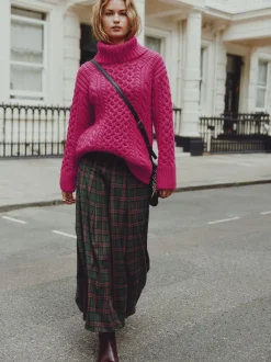 Rose vif - Pull long torsadé à col roulé en laine