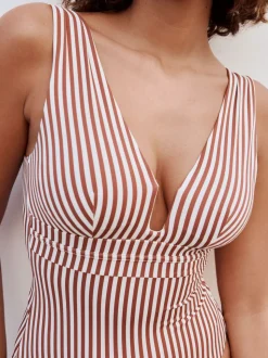 Rose/blanc rayé - Maillot de bain plongeant et galbant avec contrôle du ventre