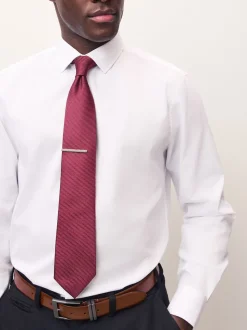 Rouge - Cravate texturée avec pince à cravate