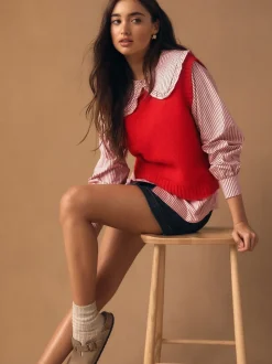 Rouge à fines rayures - Débardeur en maille à col volanté