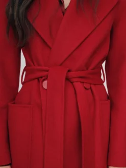 Rouge - Manteau Reiss Lucia en laine Blend à double boutonnage à coutures invisibles