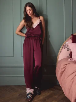 Rouge bordeaux - Pyjama cami bordé de dentelle