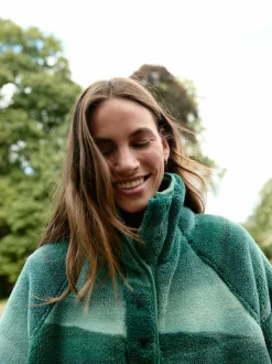 Scène Woodland verte - Haut en polaire imprimée en peau de mouton