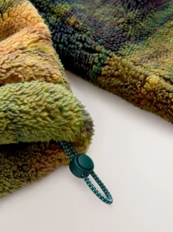 Scène Woodland verte - Haut en polaire imprimée en peau de mouton