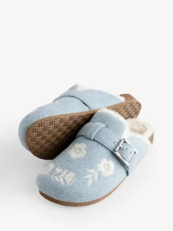 Shabby Chic by Rachel Ashwell® bleu chaussons mules brodées avec semelle plantaire en fourrure