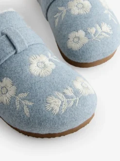 Shabby Chic by Rachel Ashwell® bleu chaussons mules brodées avec semelle plantaire en fourrure