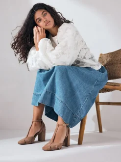 Suede de chameau - Chaussures en cuir à bout rond et talon carré