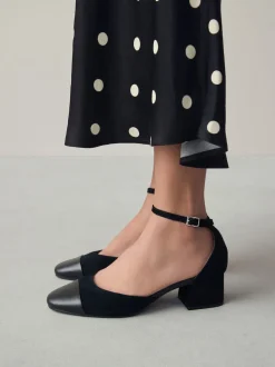 Suede noire - Chaussures à talons carrés avec embout