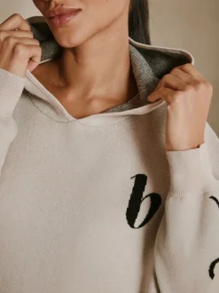 Sweat à capuche B by Ted Baker zippé en maille avoine