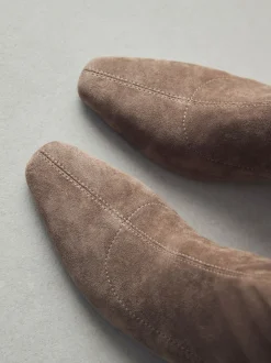 Taupe neutre - Bottes chaussettes à talon bloc et bout ciselé