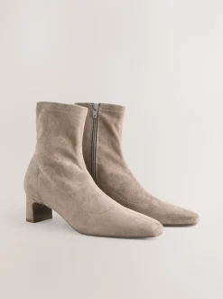 Taupe neutre - Bottes chaussettes à talon bloc et bout ciselé