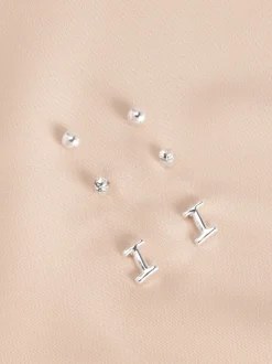 Tonalité argentée - Lot de boucles d’oreilles initiales