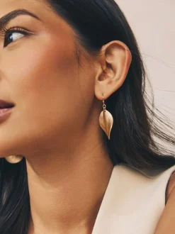 Tonalité d'or - Boucles d’oreilles Wave Petal Drop