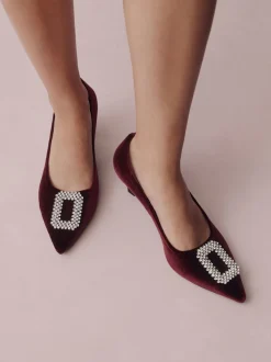 Velours rouge - Chaussures à talons pointus Forever Comfort avec bijoux