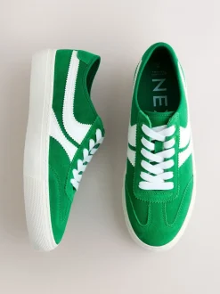 Vert - Baskets à lacets Forever Comfort® en daim à rayures latérales