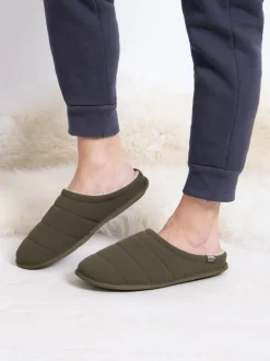 Vert - Totes Mens Isotoner Sport Quilted Mule Slippers